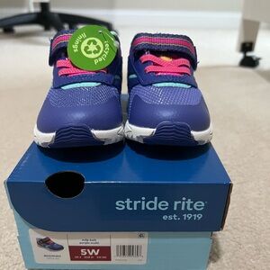 Stride rite NEW WITH TAGS size 5 purple girls shoes